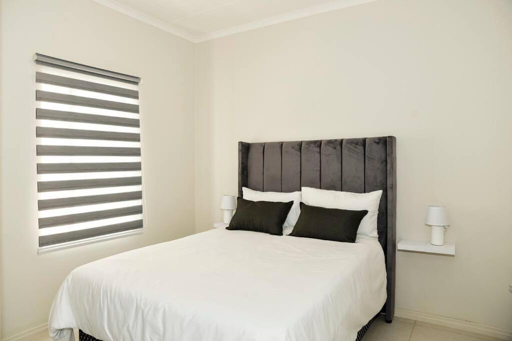 The Ellipse Palazzo Apartment ميدراند المظهر الخارجي الصورة